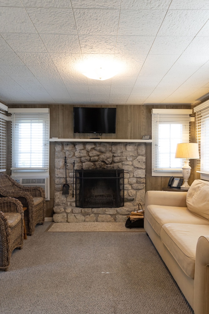 Standard Two Bedroom Cottage