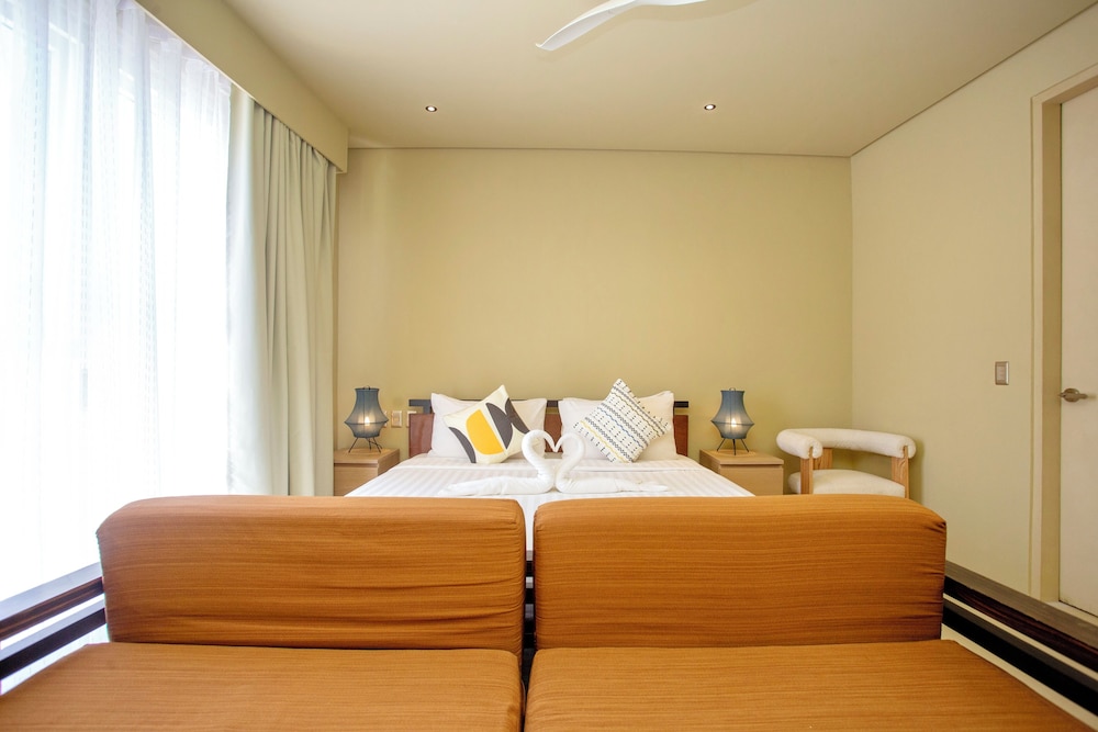 2 Bedroom Penthouse - The Bulabog Suite - Photo 2