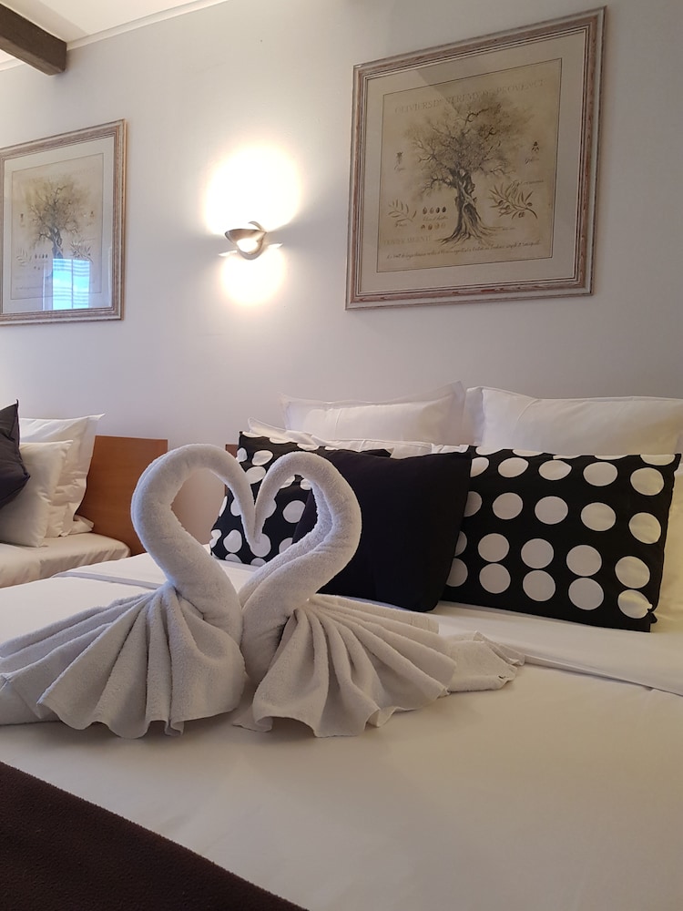 Family Quadruple Room, Multiple Beds (Terrace) photo 3