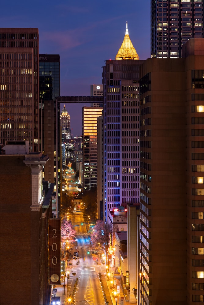 Standard Suite, 1 King Bed, City View (Hearing) - Photo 12