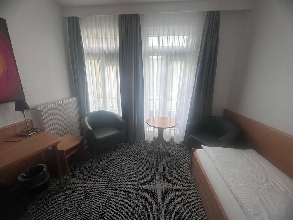 Premium Single Room, 1 Twin Bed, River View photo 2