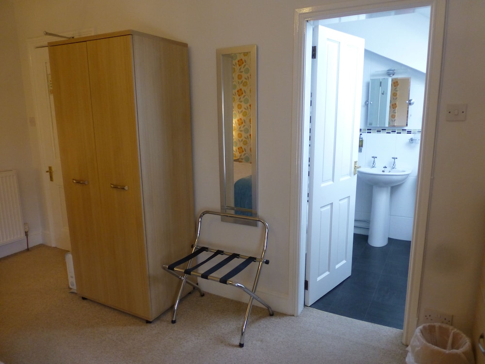 Double Room, Ensuite, Mountain View (Second Floor) photo 2