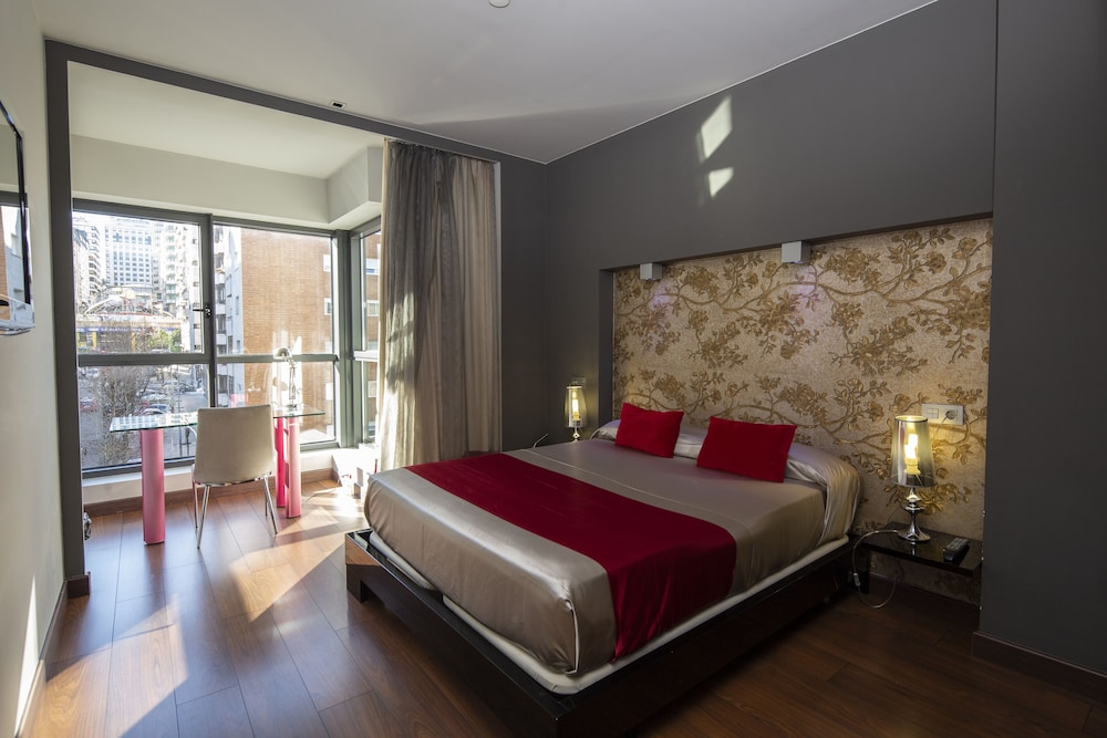 Junior Double or Twin Room - Photo 3