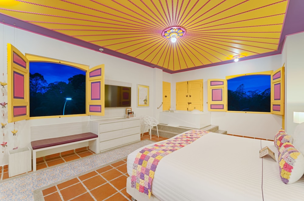 Suite, 1 King Bed