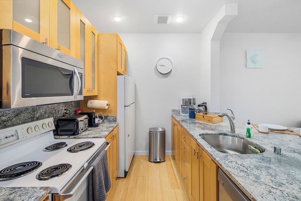 Classic Apartment photo 3