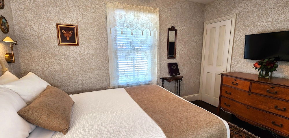 Room, Private Bathroom (Rose Room) photo 2