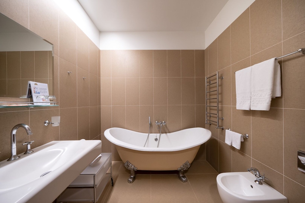 Standard Double Room, Park View (Spa Access) photo 2