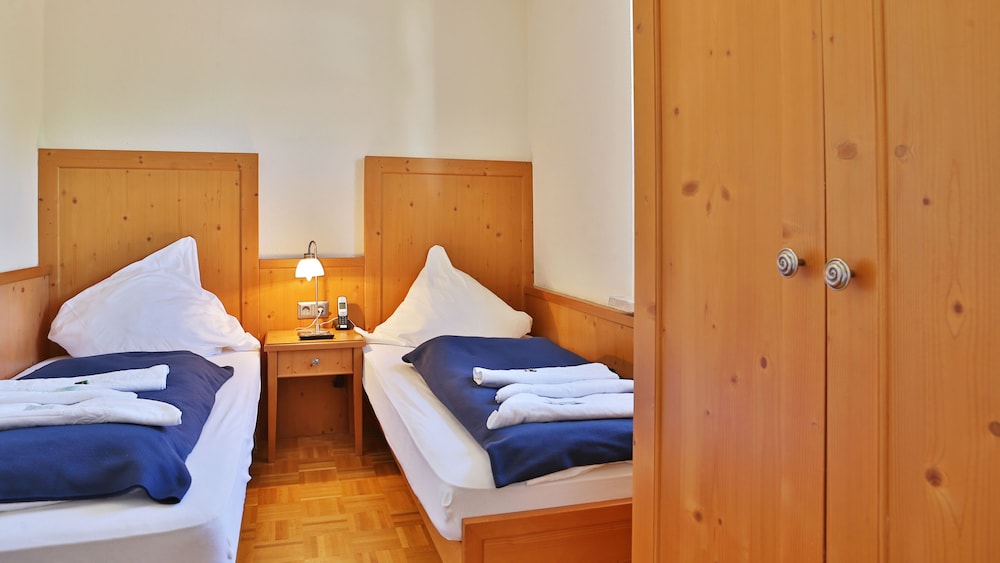 Comfort Twin Room photo 2