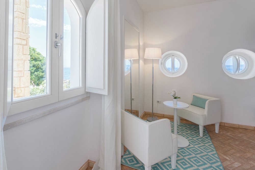 Deluxe Double Room, Patio, Ground Floor photo 2