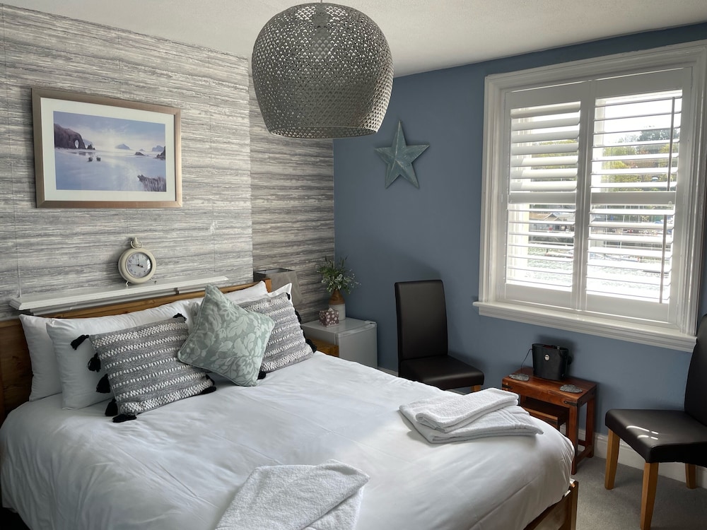 Standard Double Room, Ensuite, Harbor View (2nd flr King room) photo 1