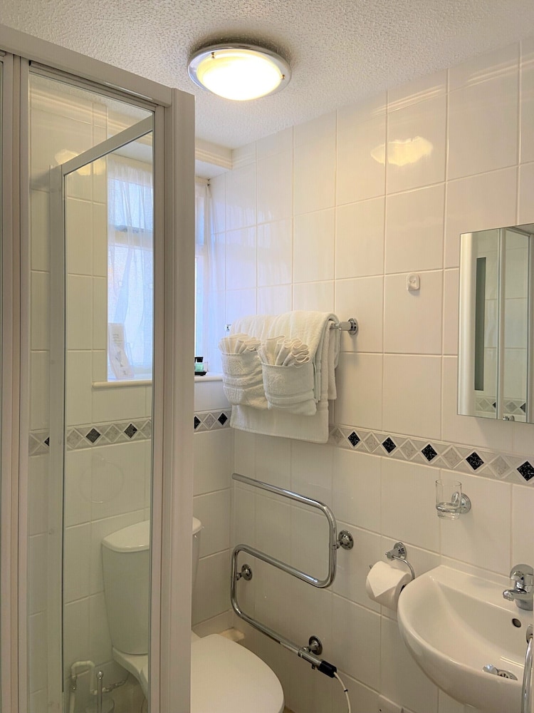 Double Room, Ensuite, Sea View photo 2
