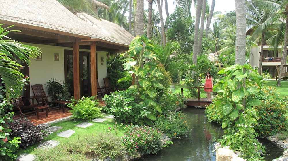 Serene Oasic Bungalow - Photo 7