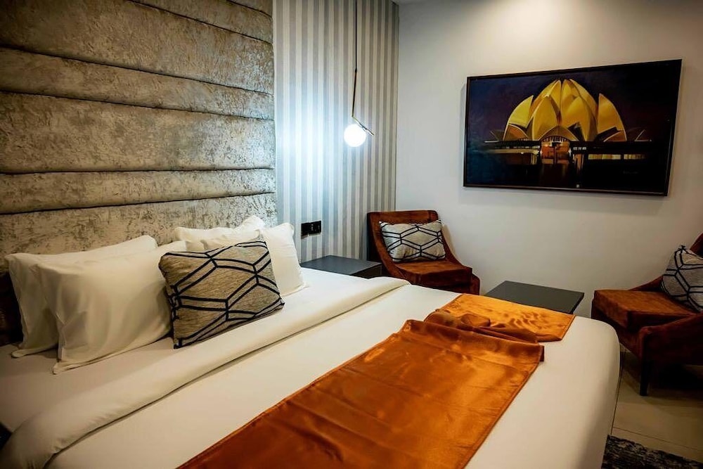 Economy Room - Photo 12
