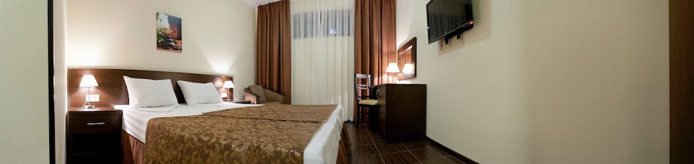 Economy Double or Twin Room photo 3