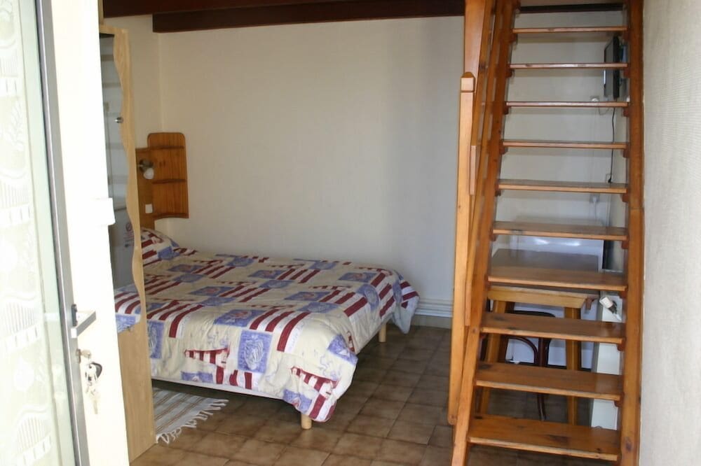 Triple Room, Mezzanine