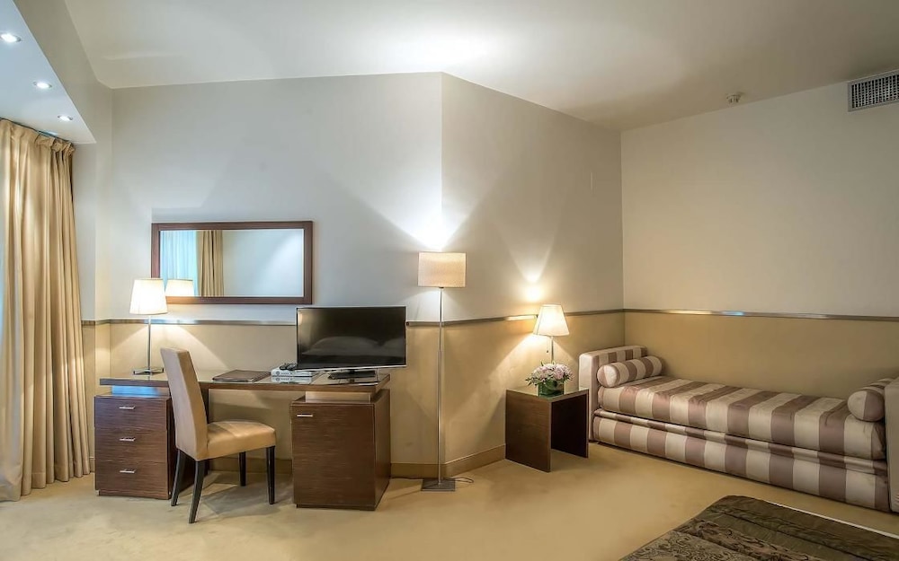 Superior Single Room (Queen) photo 1