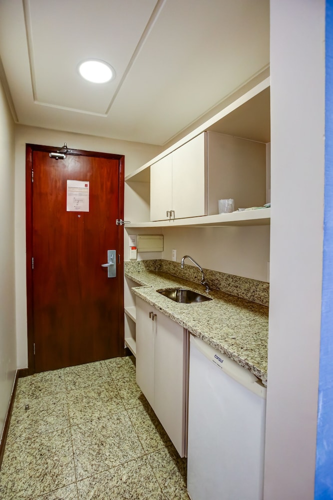 Superior Suite, 1 Queen Bed, Non Smoking - Photo 14