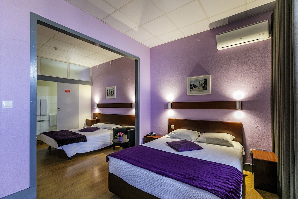 Family Quadruple Room, 1 Bedroom, Balcony, Garden View