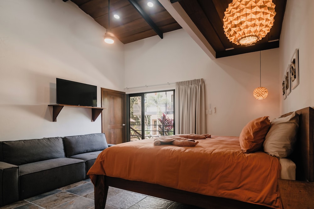 Single Room, 1 King Bed with Sofa bed, Patio, Pool View