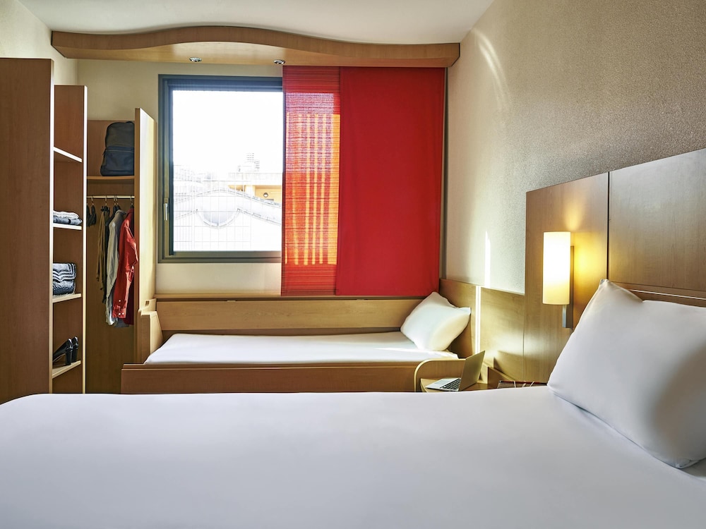 Room, Multiple Beds photo 3