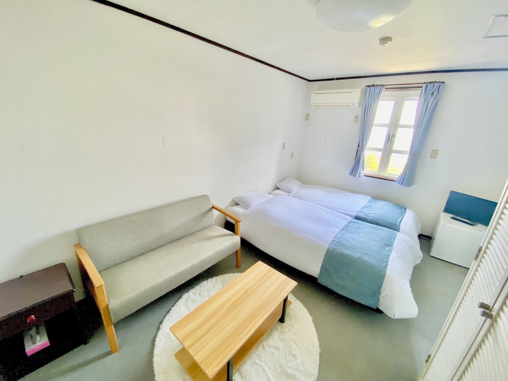 Deluxe Twin Room, Non Smoking - Photo 1