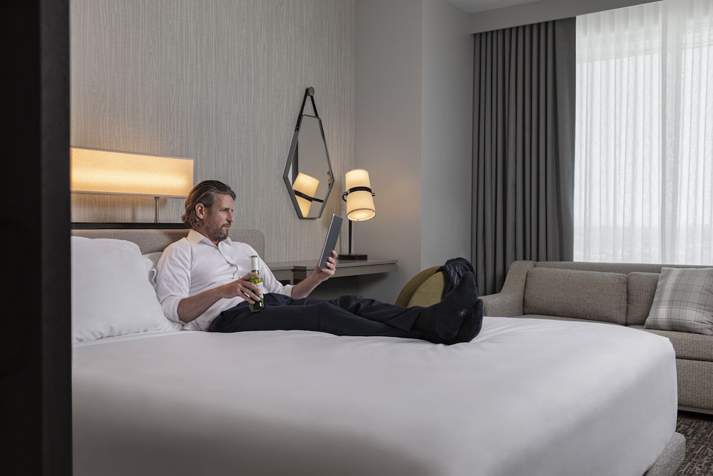 Premium Suite (Regency)