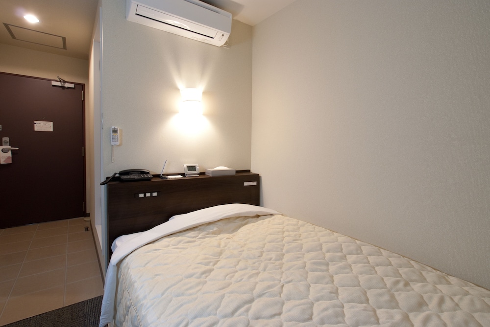 Business Single Room, 1 Bedroom, Smoking photo 1