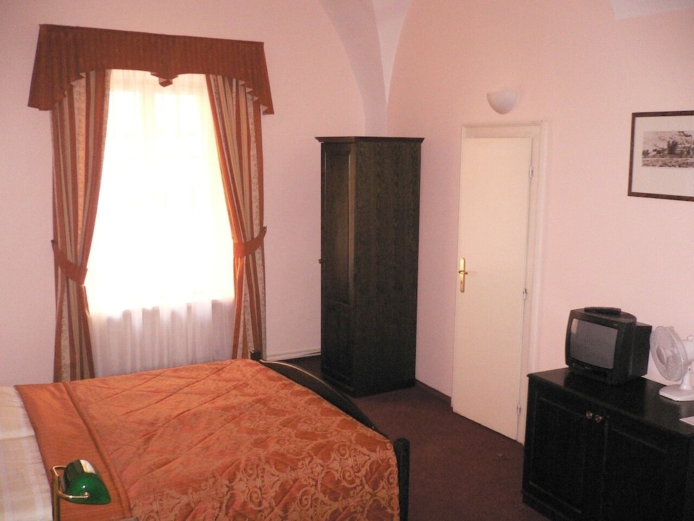 Economy Double Room - Photo 1