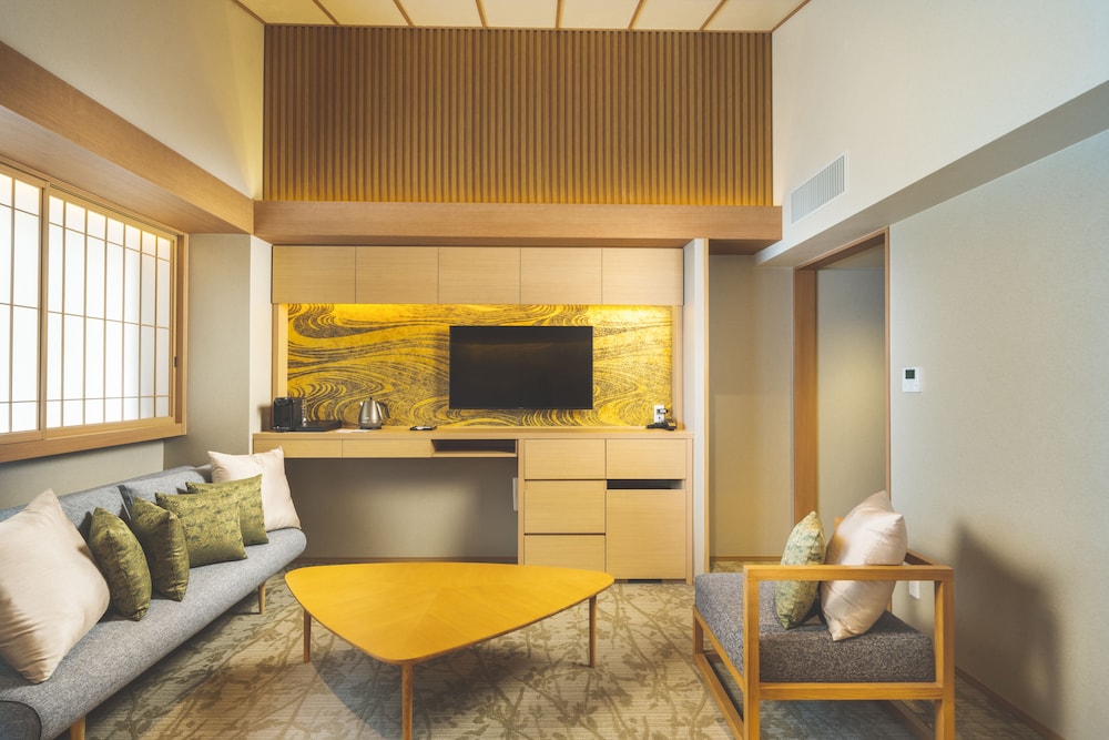 Deluxe Room, 2 Double Beds, Non Smoking, Bathtub,Ceiling height 3m(with Single Sofabed) - Photo 14