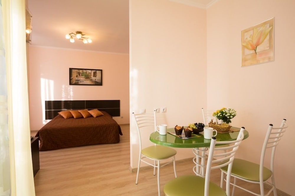 Apartment on Tsiolkovskogo, 29-499 photo 1