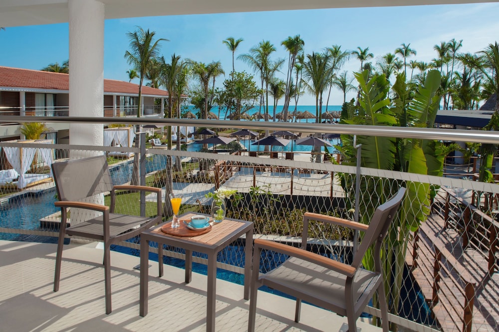 Junior Suite, 1 King Bed, Ocean View (Preferred Club) - Photo 5