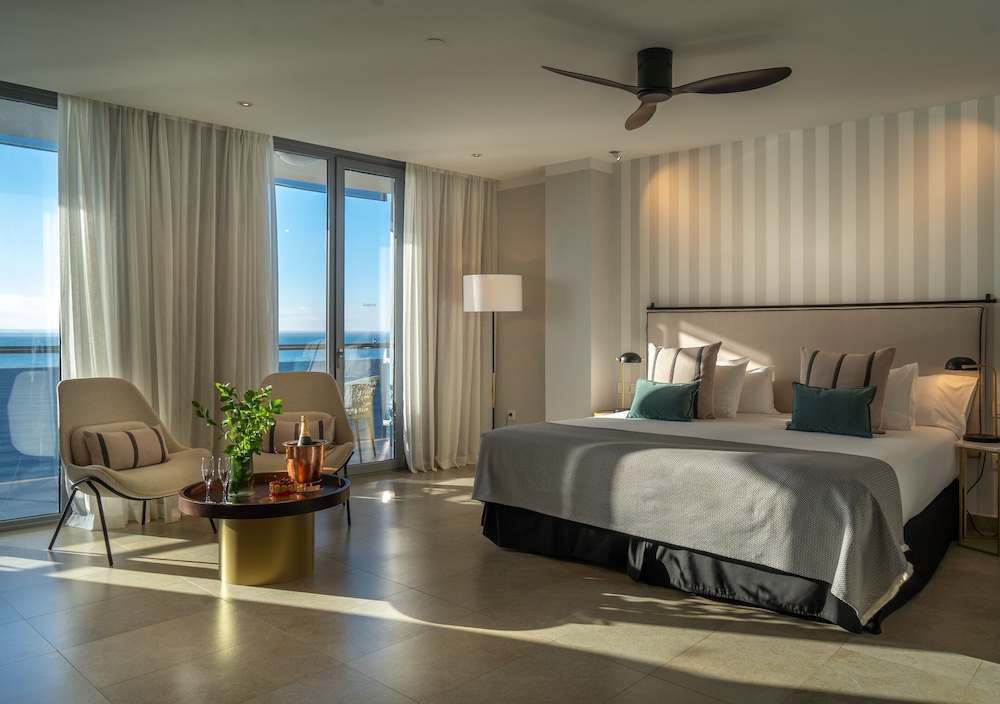 Junior Suite - Photo 1