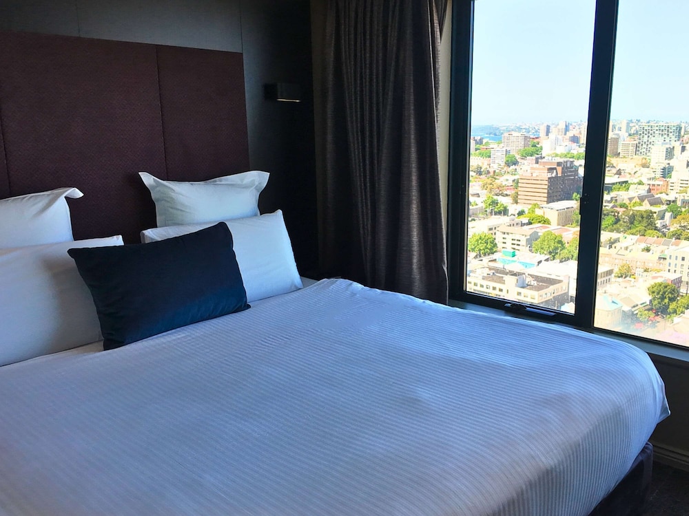 Deluxe Room, 1 Queen Bed