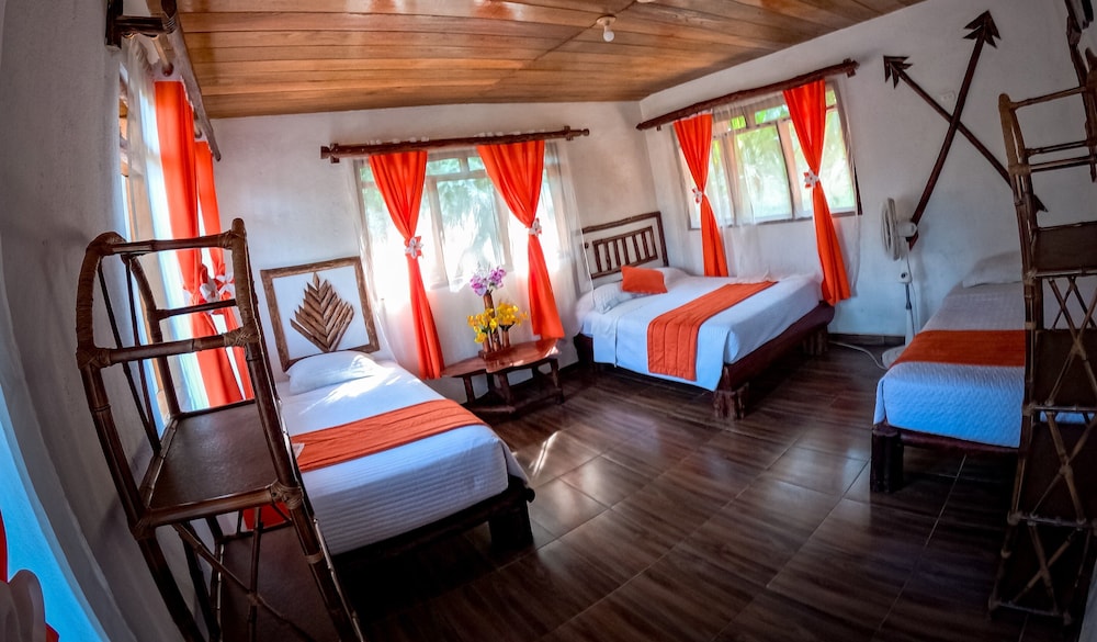 Superior Triple Room, 1 Bedroom, Private Bathroom, Garden Area photo 2