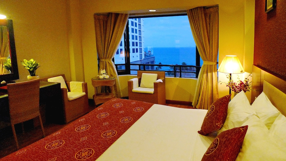 Superior Room, Partial Ocean View - Photo 10