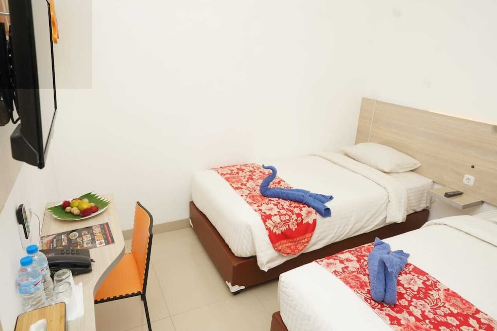 Standard Double or Twin Room photo 2