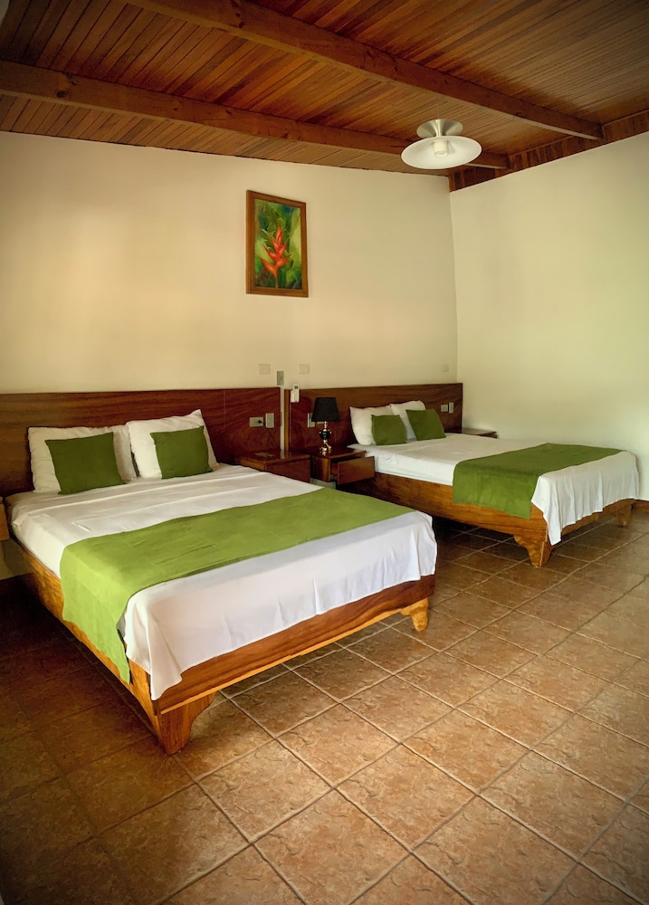 Deluxe Room, 2 Double Beds photo 1