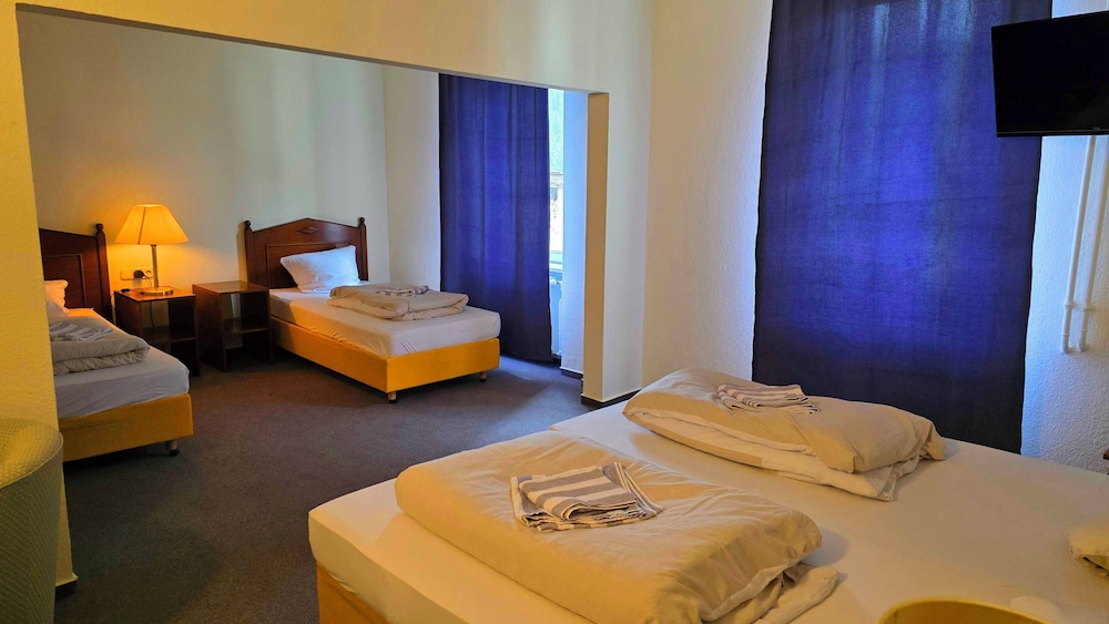 Basic Quadruple Room