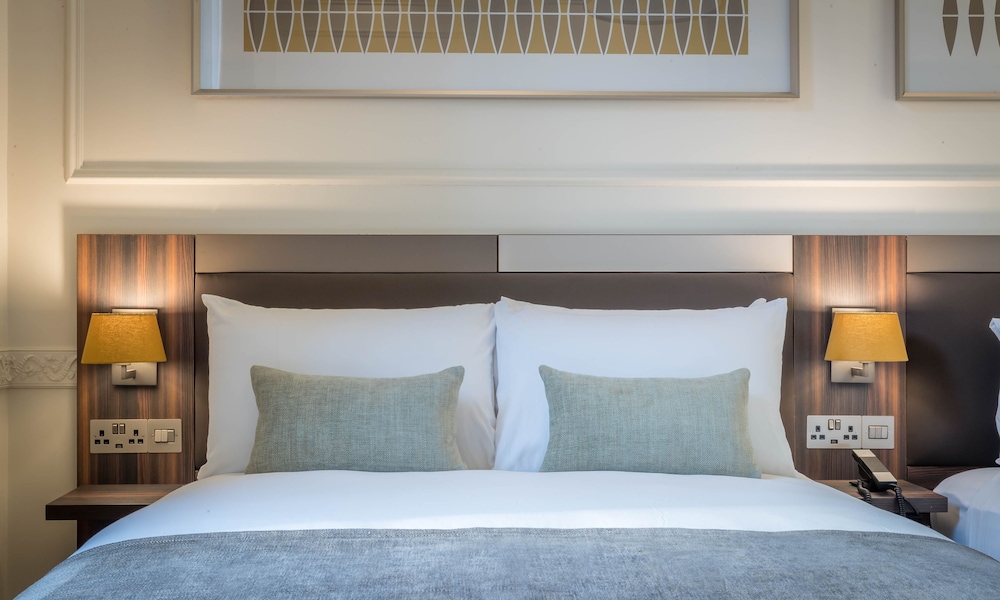 Double & Single Room - Photo 1