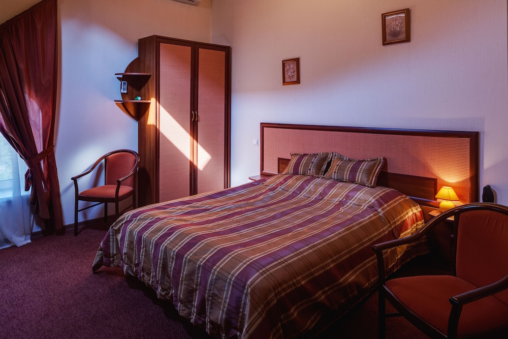 Superior Double or Twin Room photo 3