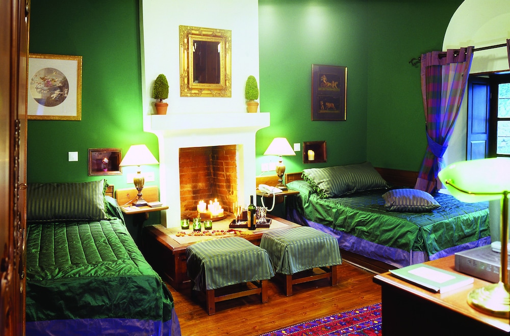 Deluxe Triple Room - Photo 2