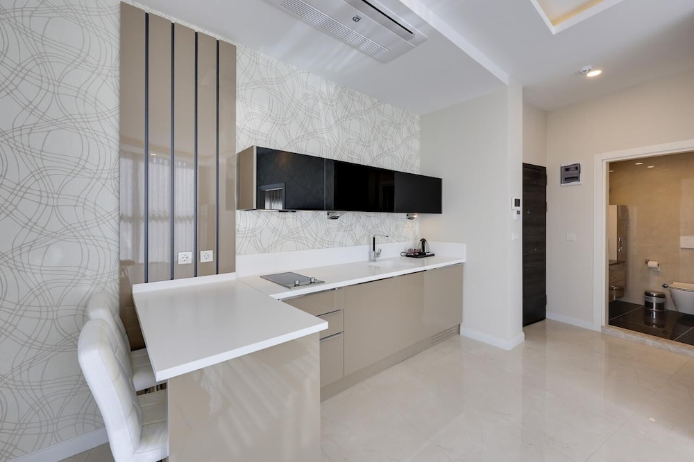Signature Suite, Balcony, Sea View photo 3