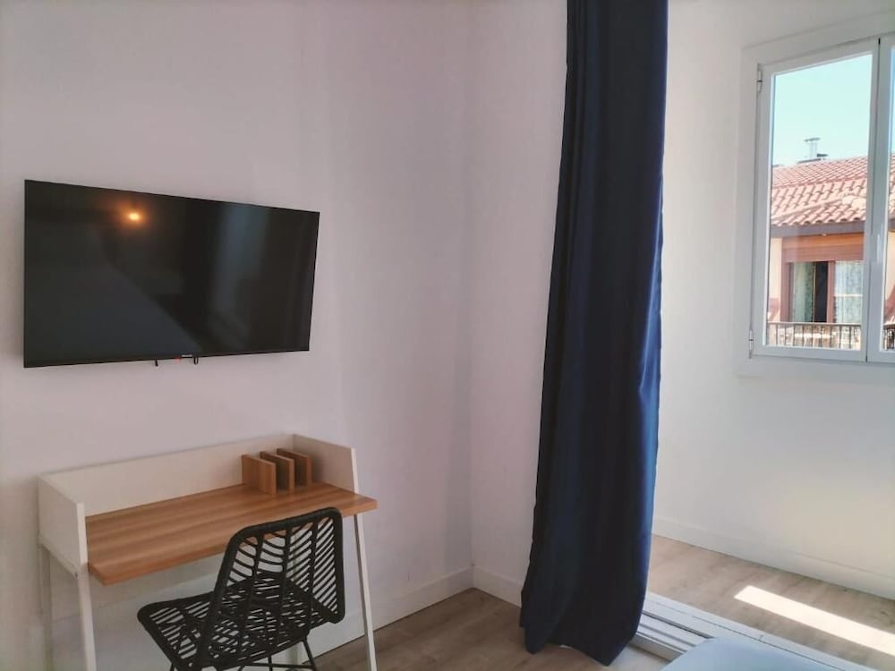 Deluxe Double Room, 1 Double Bed - Photo 6