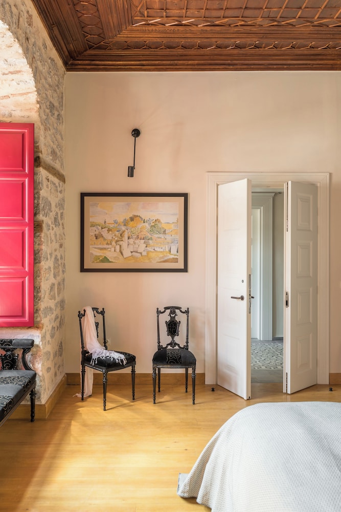 Grand Double Room photo 3