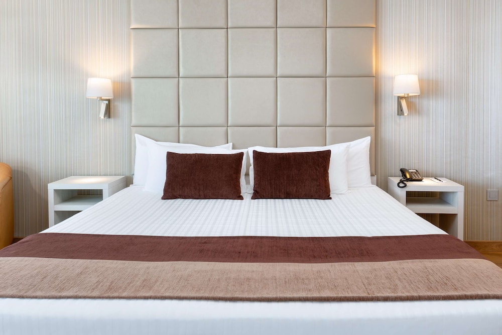 Superior Room (2 adults)
