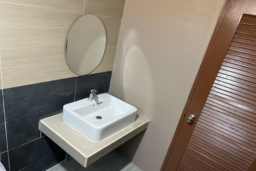 Deluxe Triple Room - Photo 5