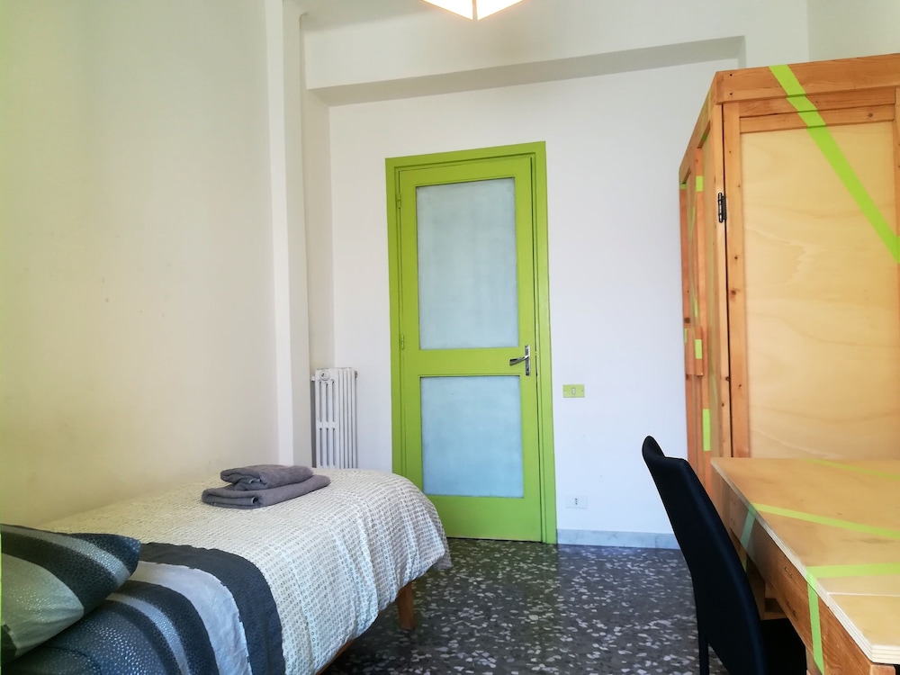 Single Room, Shared Bathroom (With Balcony - Wood 2)