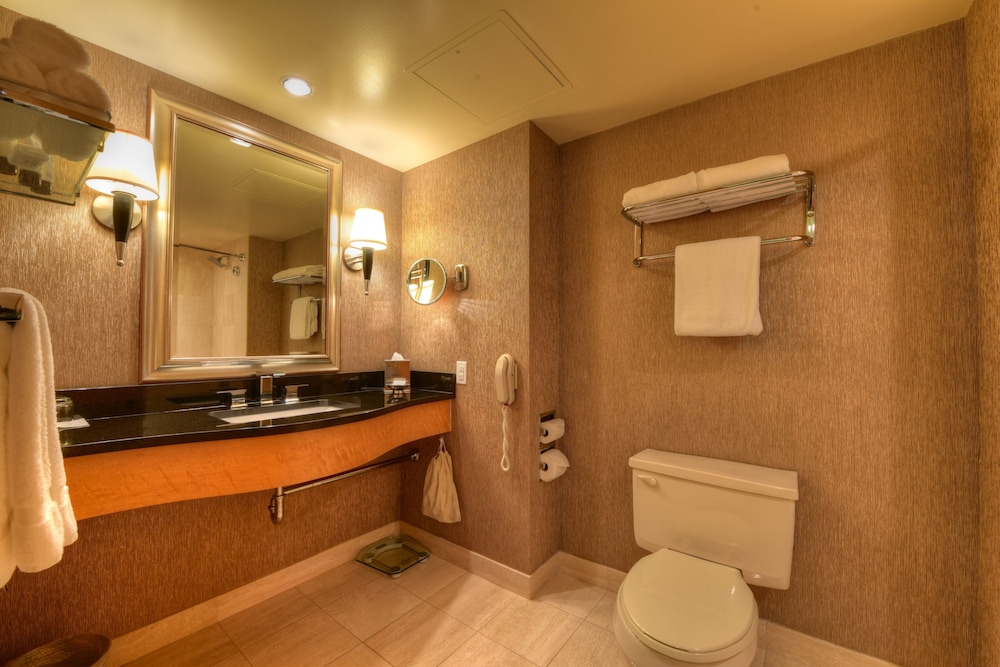 Deluxe Double Room, City View