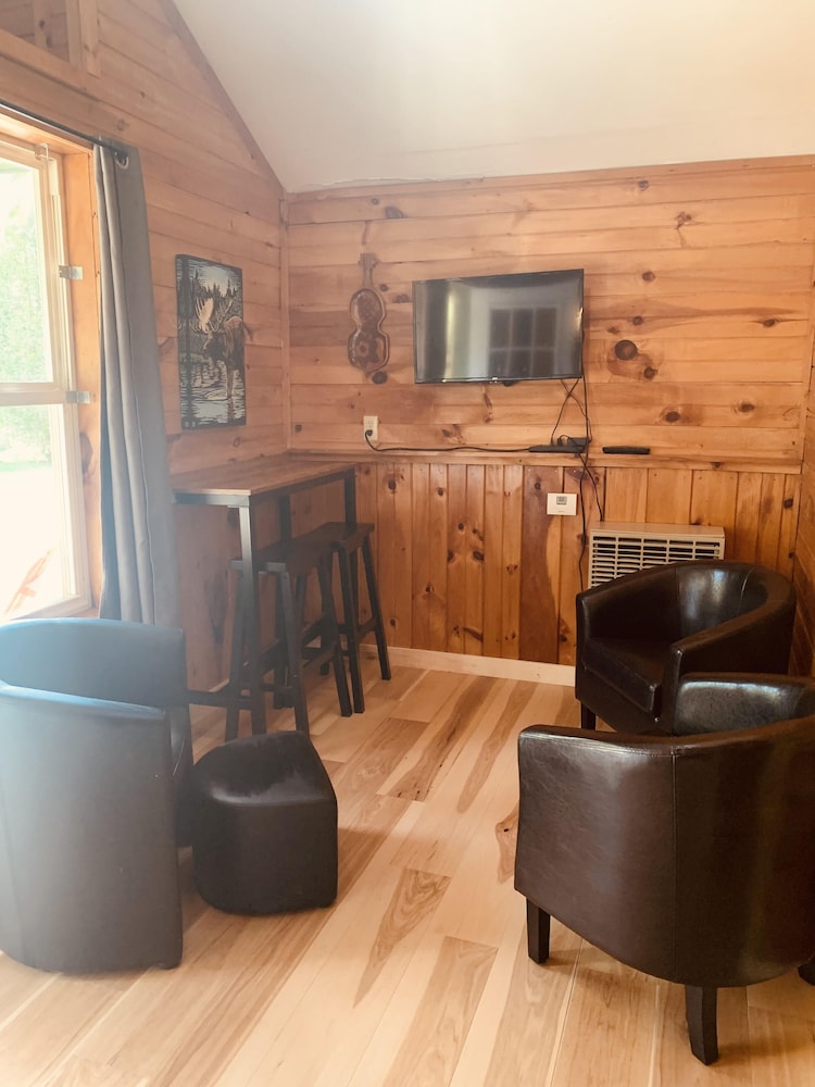 Cabin (MOOSEM)