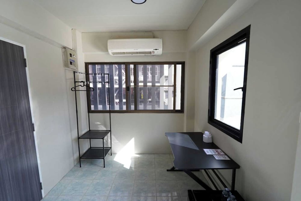 Standard Twin Room photo 2